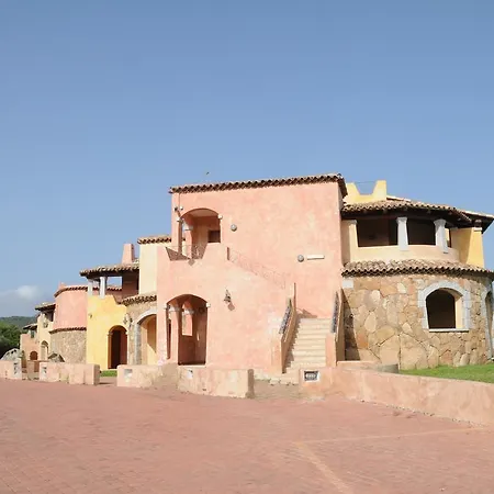 Aparthotel Il Borgo Di Punta Marana