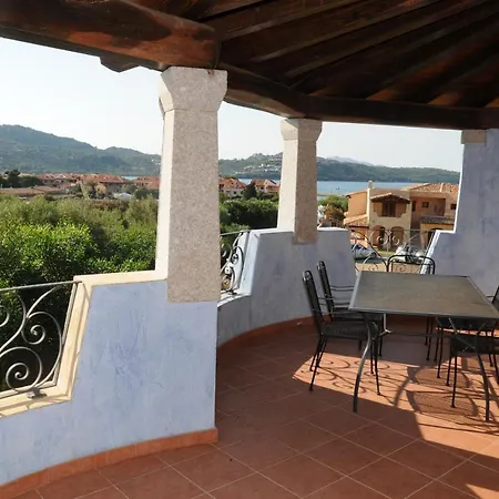 Ξενοδοχείο με διαμερίσματα Il Borgo Di Punta Marana